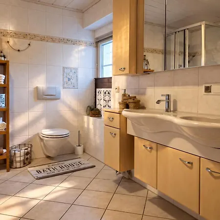 Auf Der Hilkenhoehe Apartment *